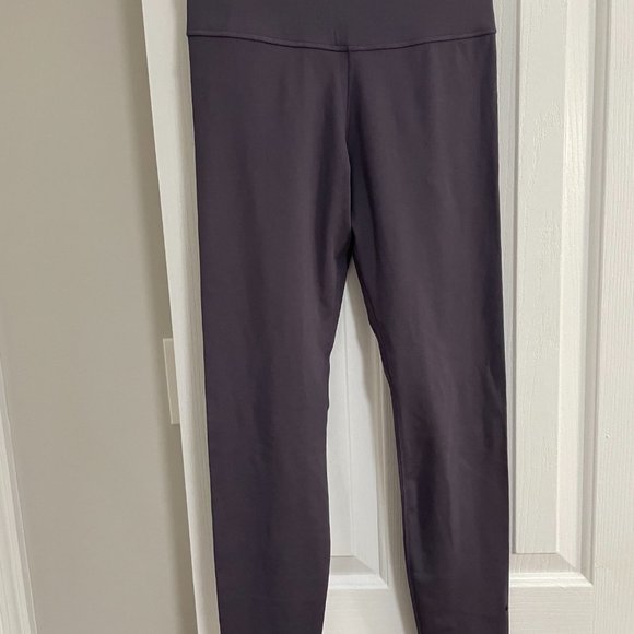 Nike One Luxe Women's Mid-Rise Leggings - Picture 2 of 5
